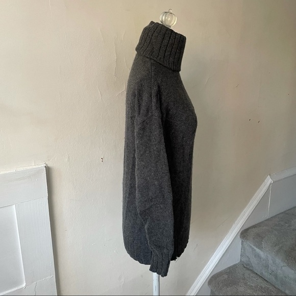 Theory 'Lanola' Gray Cashmere Turtleneck Sweater Size XS - Picture 8 of 12